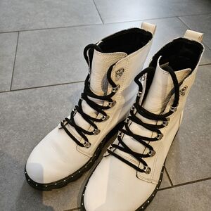 White Leather Sorel Boots for Women